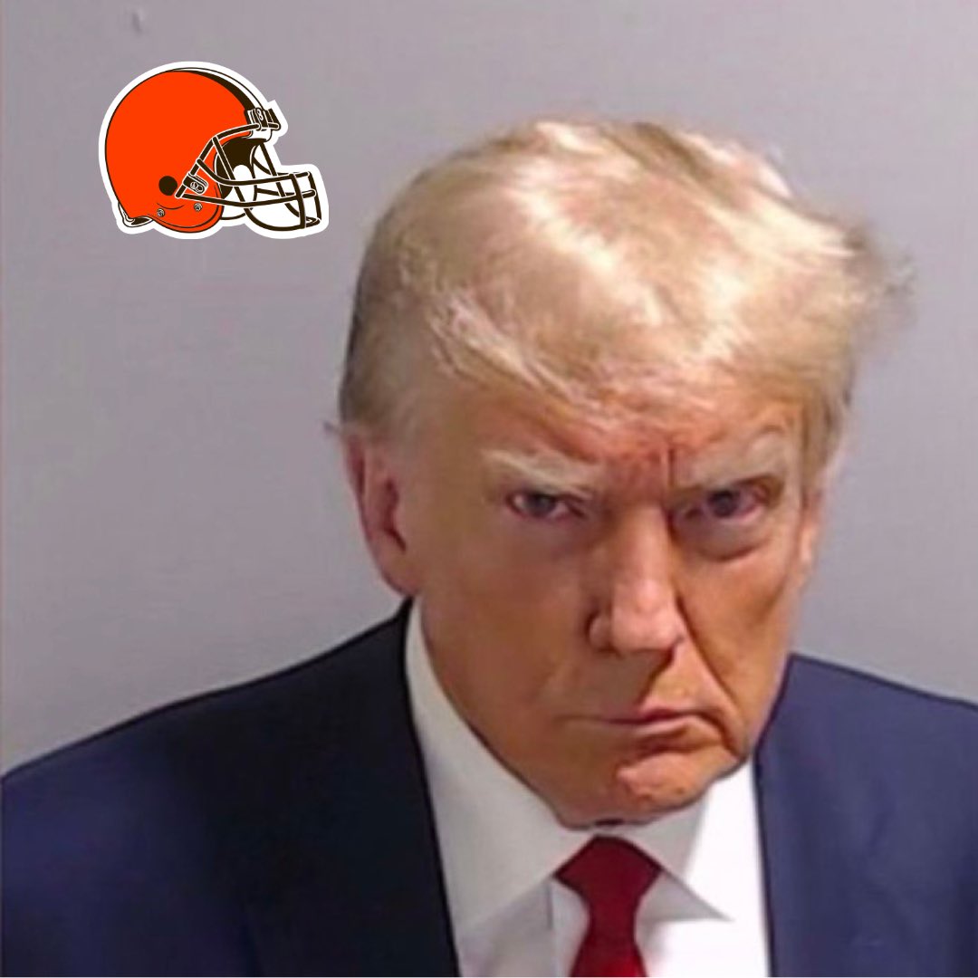 thejasonwise's tweet photo. Browns fans watching the missed field goals this season. https://t.co/neTmmMYQnv