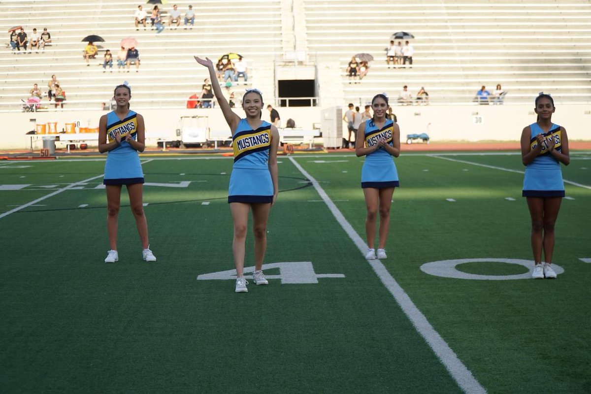 McAllenISD's tweet photo. Home is where all the best football fans are 🏈 https://t.co/arTghcK9Ih