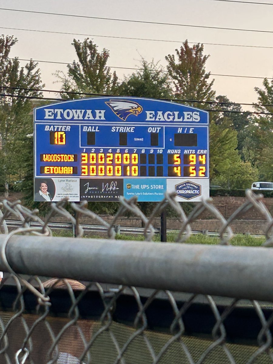 Great team win tonight! Proud of our players for playing for each other and putting in W.O.R.K. It’s great day to be a Woodstock Wolverine! 
#1woodstock