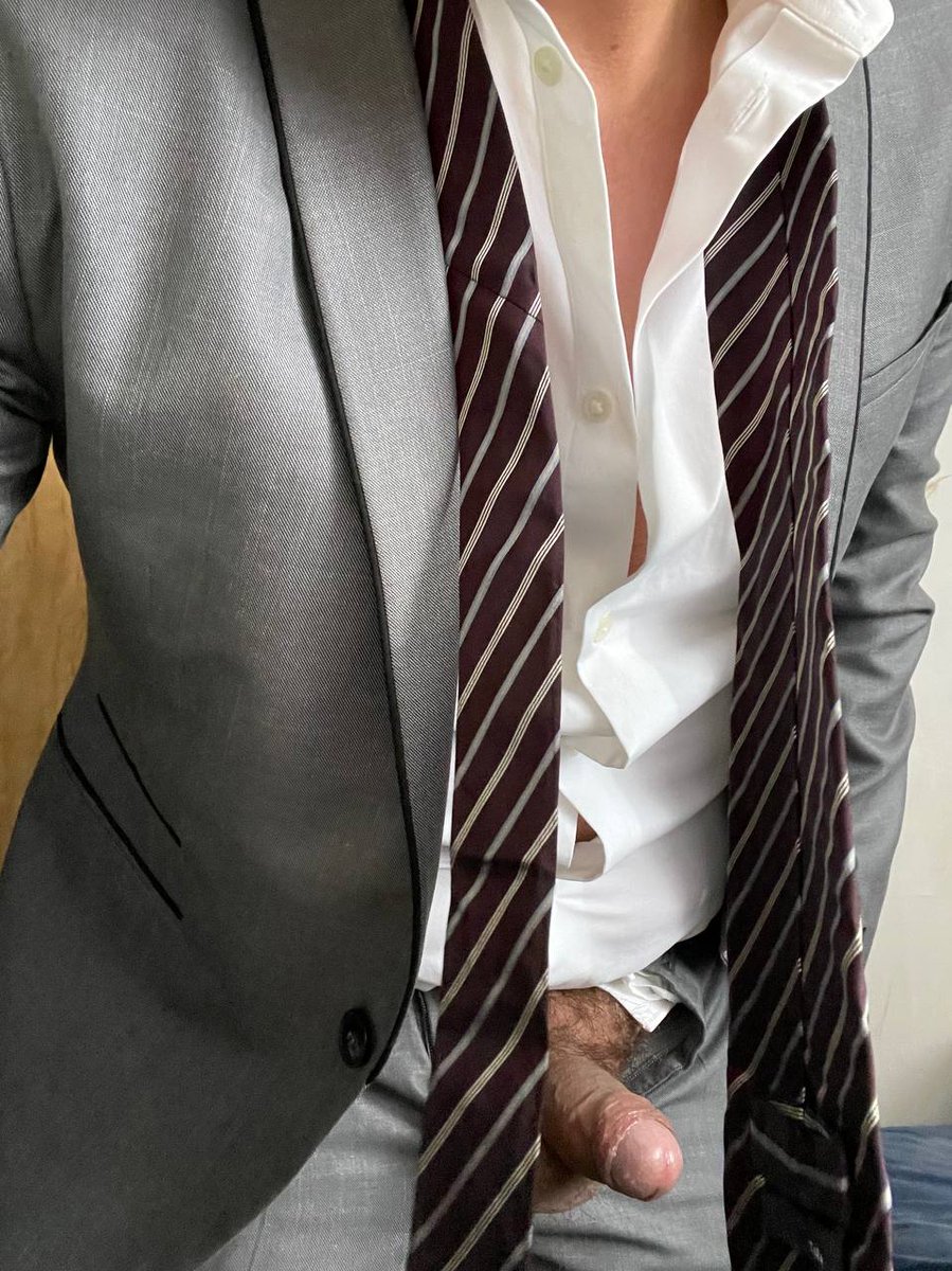 migmorb's tweet photo. AT HOME! #suit #suitup #mansuit
#dapper #dappermen #dapperman  #suitsex #suitfetish #mansuit #fetishisgay #gaysuitfetish #suitedmen #suitgay #gaysuit https://t.co/lZNMYSFKW5