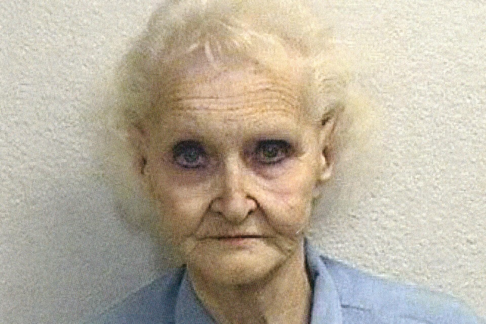 thisisnotasoap's tweet photo. Cathy looks like Dorothea Puente. https://t.co/tmjXUh8QwM