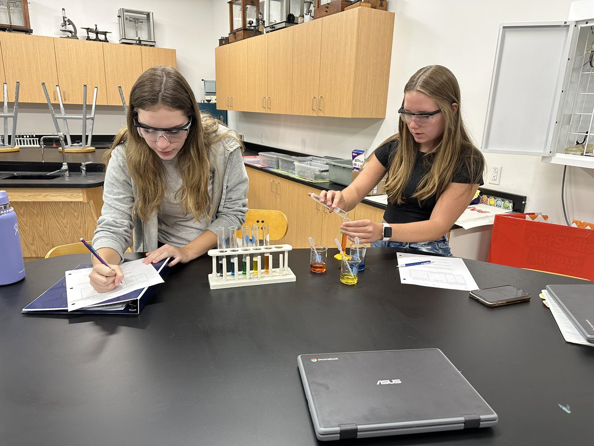 Mrs. Allen tweet media