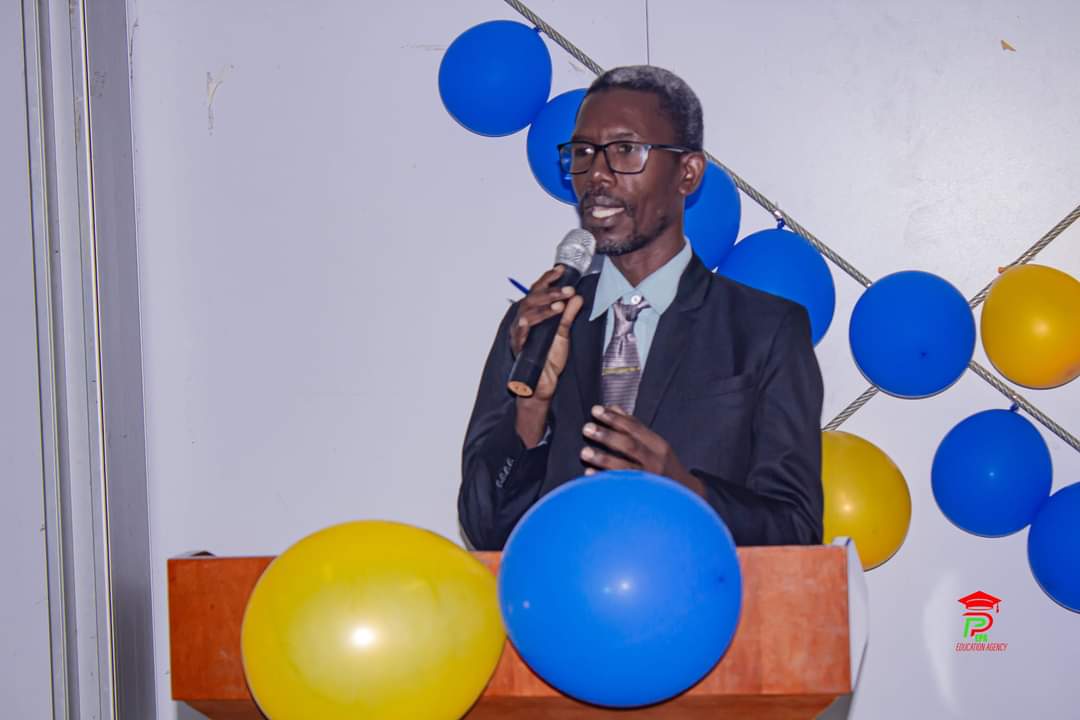 Mèsi ak DG Jacques Ronald Jean pou prezans li nan seremoni rekonpans premye edisyon konkou redaksyon "Cahiers de l'Inaghei" ak sipò li nan kad reyalizasyon konkou sila a ! <a href="/RemedCfef/">REMED CFEF</a> <a href="/RTE_Menfp/">Radio Télévision Éducative - MENFP</a>