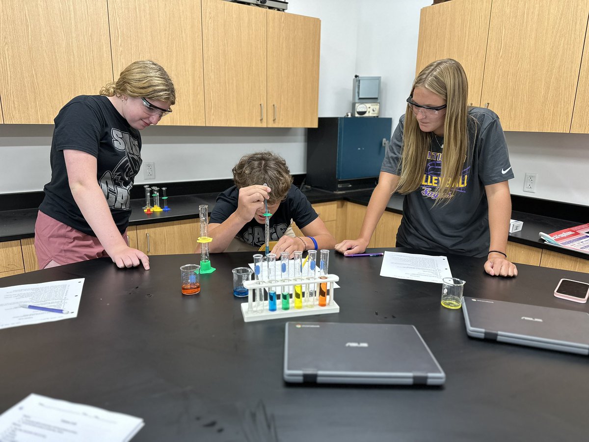 Mrs. Allen tweet media