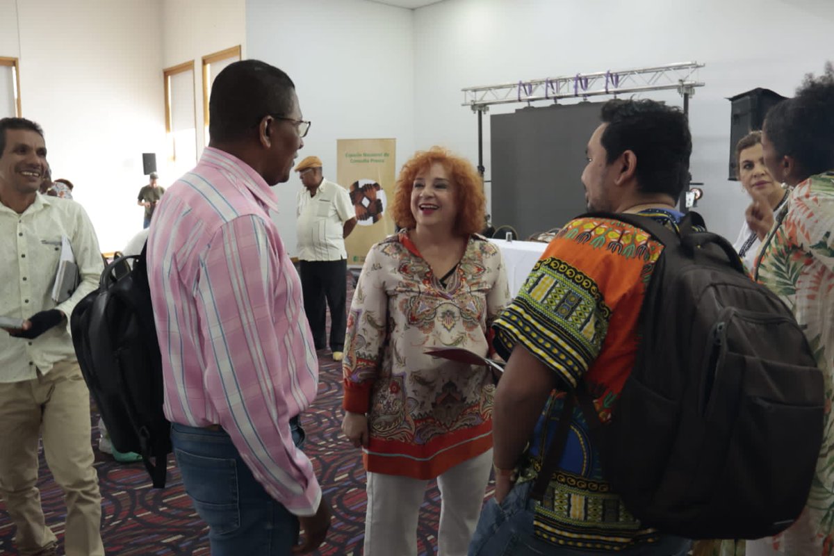 MinInterior's tweet photo. En #Cali la viceministra @liliasolanor asistió y trabajó articuladamente con la ministra @susanamuhamad, en la plenaria del Espacio Nacional de #ConsultaPrevia para comunidades #Negras, #Afrocolombianas, #Raizales y #Palenqueras.

#TuGobiernoEnElTerritorio https://t.co/bqDpAlY5Yg