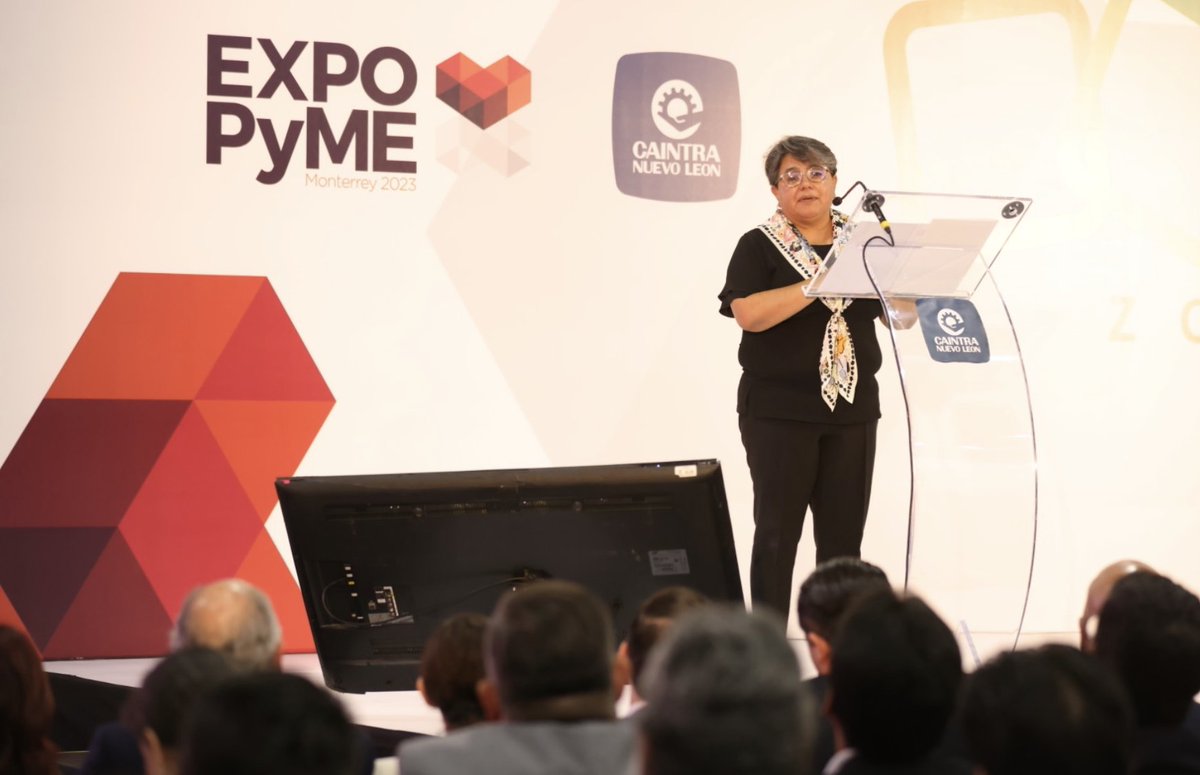 Máximo Vedoya (@maximovedoya) on Twitter photo Muchas gracias sec Raquel Buenrostro <a href="/SE_mx/">Economía México</a> por su participación en #ExpoPyME2023 . Tenemos el gran desafío de incluir a las MiPymes en el crecimiento de 🇲🇽 y celebro el decreto de hace pocos días para defender la industria nacional. Muchas gracias sec Raquel Buenrostro <a href="/SE_mx/">Economía México</a> por su participación en #ExpoPyME2023 . Tenemos el gran desafío de incluir a las MiPymes en el crecimiento de 🇲🇽 y celebro el decreto de hace pocos días para defender la industria nacional.