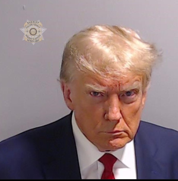 TheSHVNLA's tweet photo. Just wanted to gloat for a moment before I close my account for good    
#ScumbagTrump #Trumpshot #TreasonousTrump #Accountability #CriminalTrump https://t.co/bxCbKq4VgK
