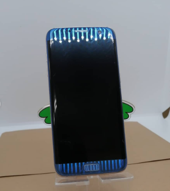 zerone_studio's tweet photo. 制作実績【ナラシド♪スマホスタンド】を紹介します！
ナラシド♪がスマホを支えてくれる癒しアイテム😊
縦にも横にも立てられる優れものですよ！
ナラシド♪が前面に押し出されたデザインがファンにはたまらない仕上がりになっています🎶
#zeronestudio　#グラフィックデザイン　#デザイン会社 https://t.co/yxZEhFjF9w