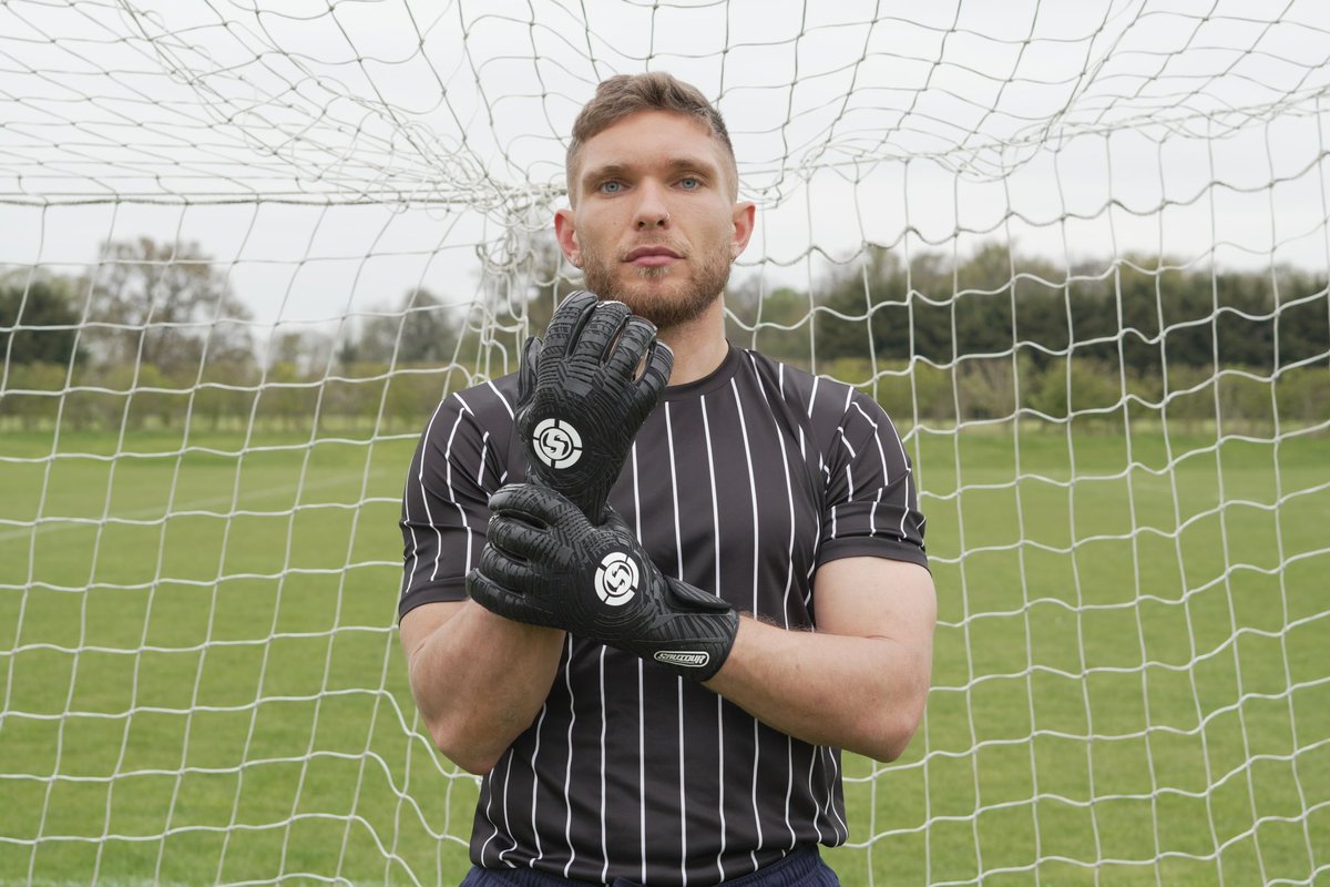 SaviourGk's tweet photo. New LEGACY ALPHA BLACK.
Be Immortal. Leave A Legacy.
Shop Saviour GK
https://t.co/wDUq2DYdON
#predatorkiller #legacy #new #shop #goalkeepergloves #top #hype #goalkeepers #goalkeepergloves https://t.co/HX1FubjUFy