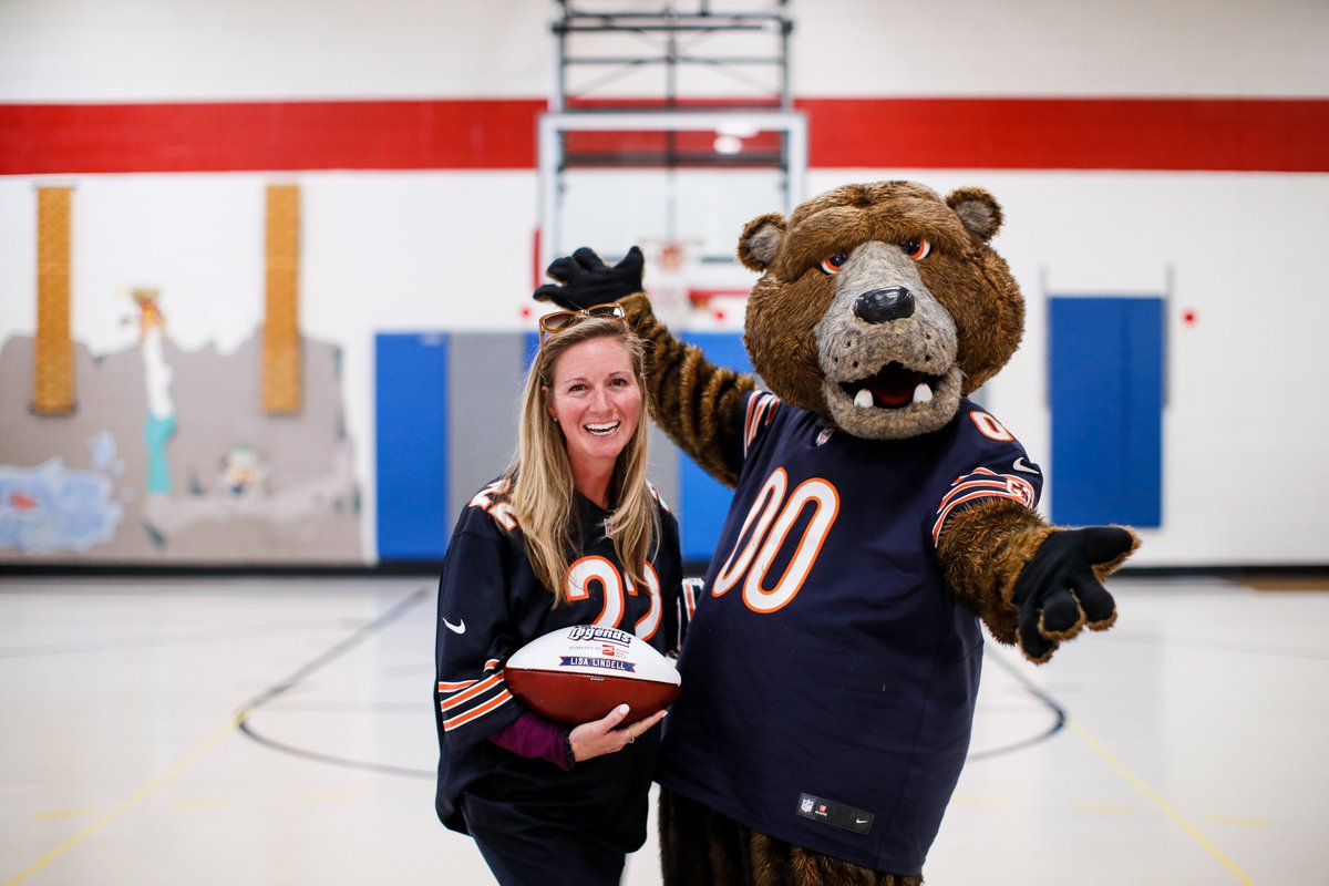Submissions are open for fans to nominate teachers from across Chicagoland to become Classroom Legends, powered by CDW. Nominations can be submitted online at ChicagoBears.com/community/clas… throughout the season, giving fans the chance to honor teachers who truly make a difference.