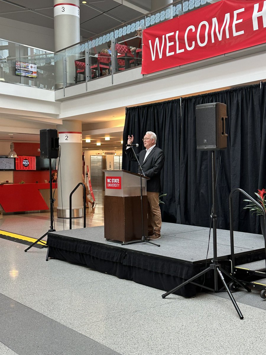NCStateCALS's tweet photo. โWe need to make this place welcoming and inclusive, and that comes from the diversity of backgrounds, experiences, etc. that you all bring to NC State.โ
- Chancellor Randy Woodson
#RespectThePack https://t.co/bDCbNC0d3l