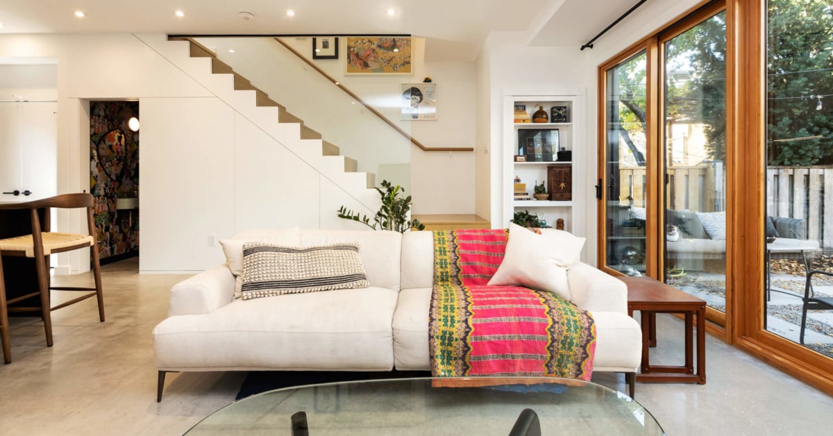 ca_reon's tweet photo. Laneway Suite of the Week: A high-fashion two-storey home in Dovercourt Village https://t.co/vtxAiVWvgu https://t.co/r1WNt6JAh1