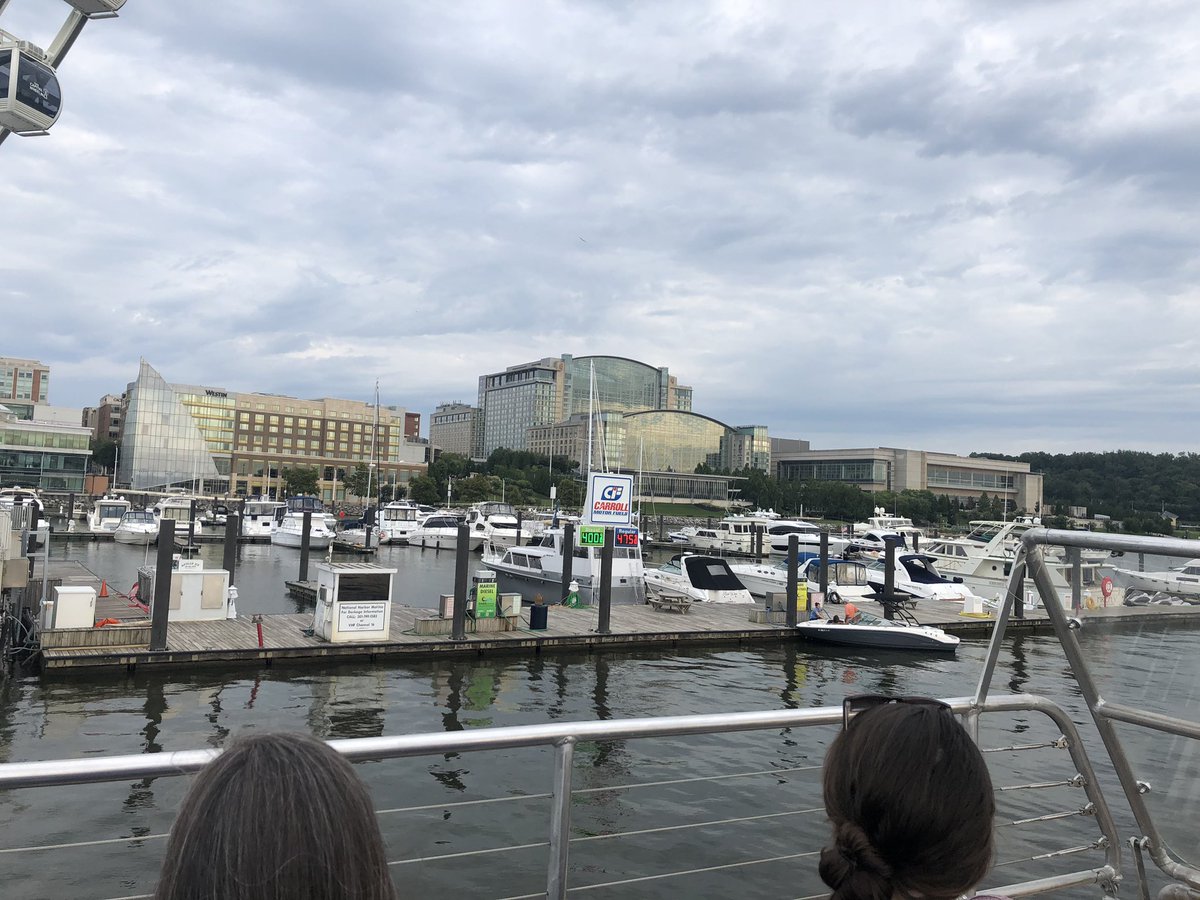 modernclio's tweet photo. Contributor Day at #WCUS was awesome, and now I get to water taxi home. Not a bad day! https://t.co/3bwwfkKt7d