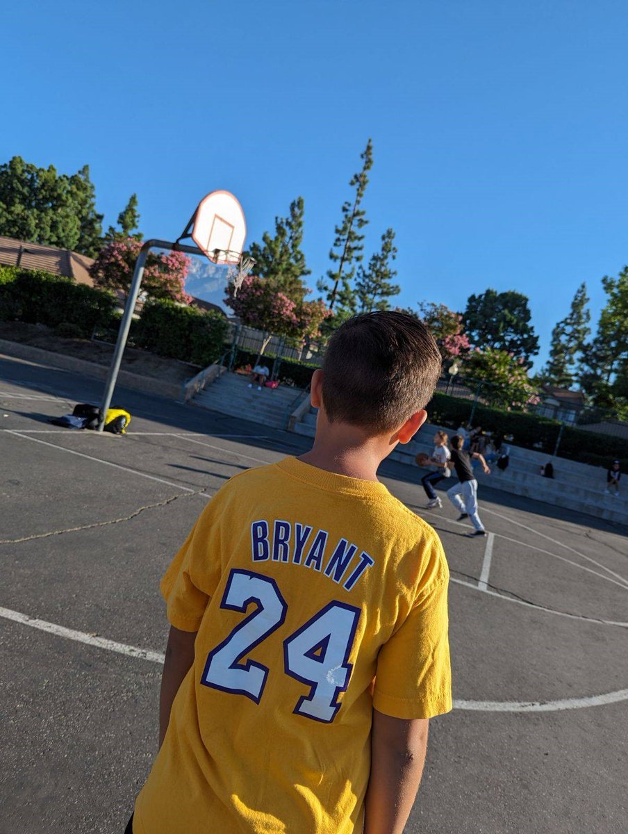 Mamba Mentality - A constant quest to be the best version of one's self.

#MakeTodayMatter