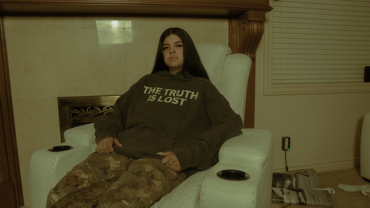 medixhi's tweet image. LOVED THESE PICTURES 

STAYVERITY.COM