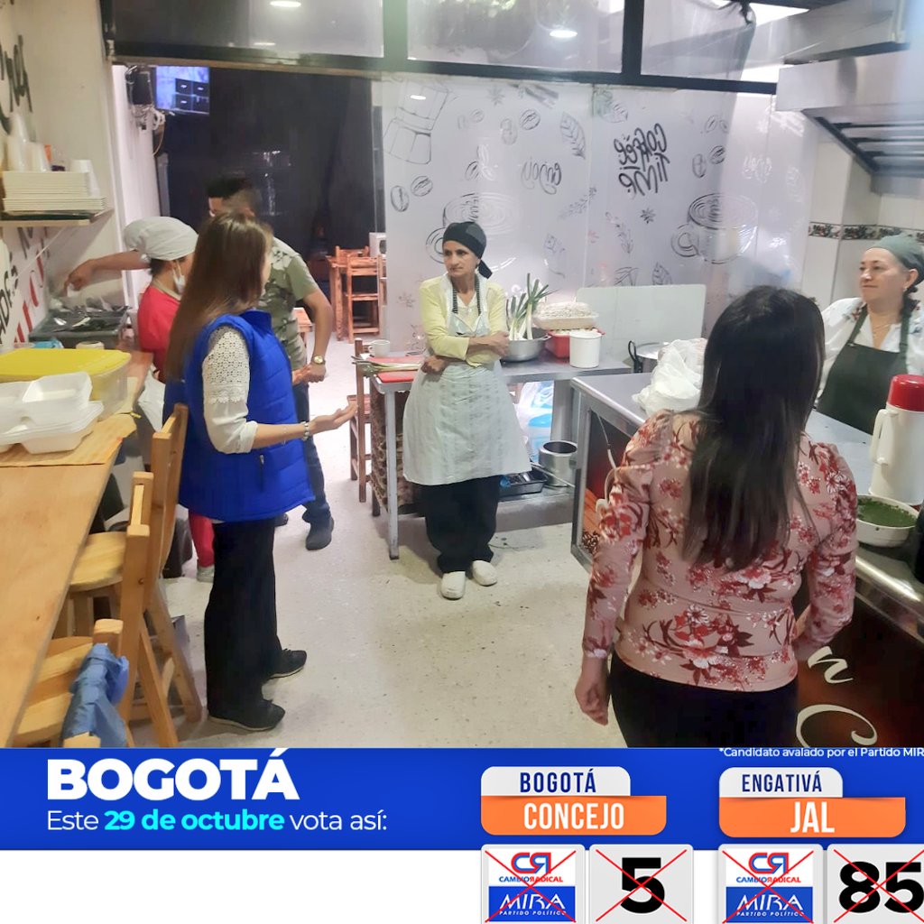 LinaPinzonAr's tweet photo. #Engativá | Sector del Boyacá

Inseguridad y disposición de basuras son los temas más relevantes. ✅

Gracias por escuchar nuestra gestión y brindarnos su apoyo, queremos representarlos y trabajar por ustedes.

❌5️⃣ @Fapuentess ❌8️⃣5️⃣ JAL https://t.co/HXHO8pBysb