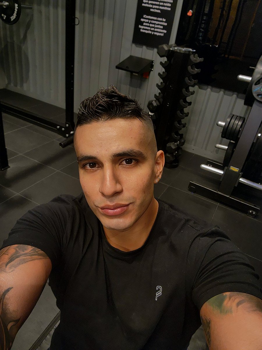 JuanPaMurillo27's tweet photo. Entrenito de jueves. #TeamJPM 💪🔥 https://t.co/62DDMedehE