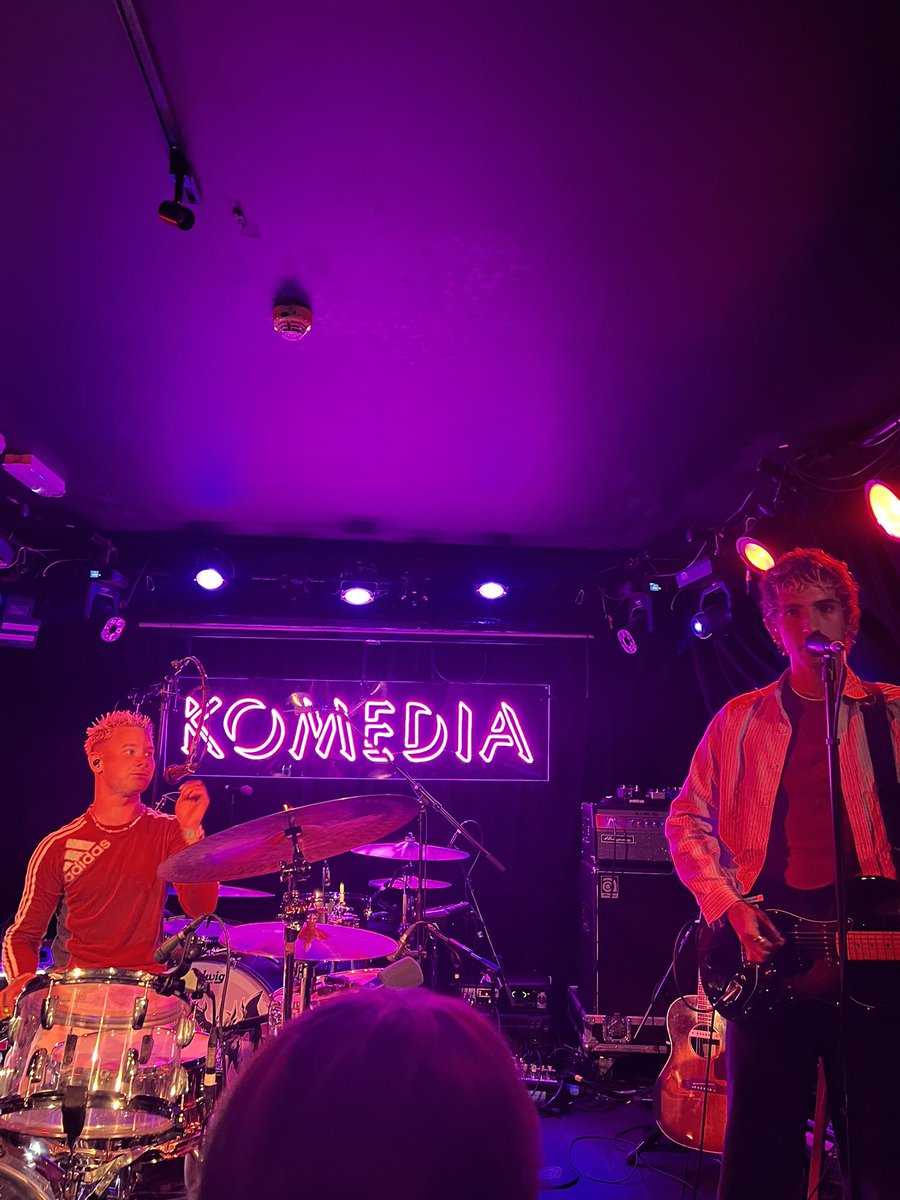 kamgigs's tweet photo. caught up with @jessejostark on the 1st night of her 'doomed' tour on 24 aug 23 at @KomediaBrighton totally sold by the opener  @coco_lost and #togethereffect gave us @mcflymusic @Busted vibes @LoutPromotions thank you @podcastdoors for getting me in #jessejostark #kamgigs https://t.co/TOAJc1yG1z
