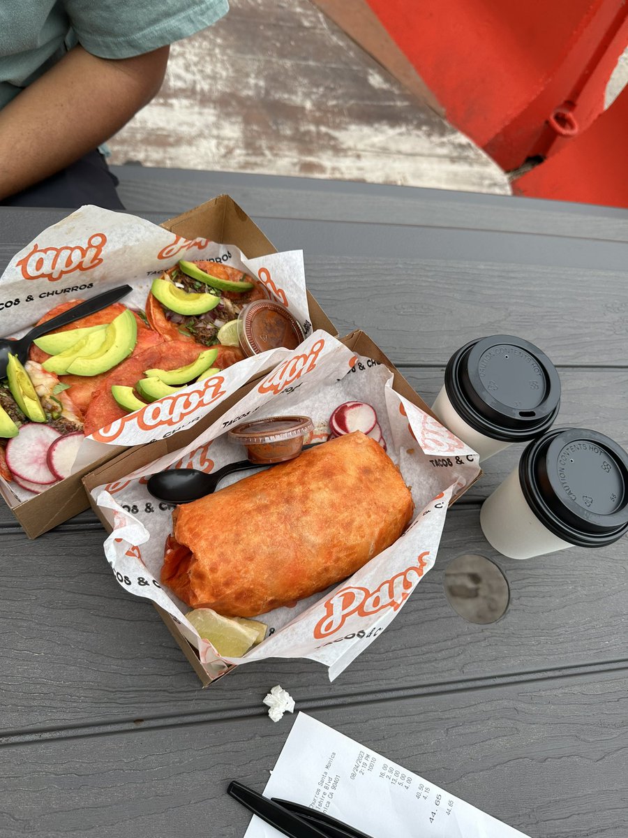 fuckingposer_'s tweet photo. @TheBoiSantana Everything was bussin. You were right! Next Lilys Cafe 🤪 https://t.co/NNpESLLt4j