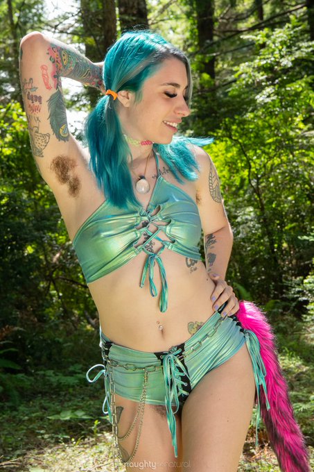 Imagine seeing @pearl_sage dancing out in the woods?! https://t.co/eyA7TTAh9a<a class="tags" target="_blank" title="On Twitter" href="/?out=eyJ0eXAiOiJKV1QiLCJhbGciOiJIUzUxMiJ9.eyJpYXQiOjE3MjA3NTk4NjAsImlzcyI6InR3cG9ybnN0YXJzLmNvbSIsIm5iZiI6MTcyMDc1OTg2MCwiZXhwIjoxNzUyMjk1ODYwLCJyZWRpcmVjdF91cmwiOiJodHRwczovL3R3aXR0ZXIuY29tL3BlYXJsX3NhZ2UifQ.SVR8hnLMxOSeZVebJr6AJb8m9XD9WG1v_yeh73xy8GEMhg9Xi4-uH9QaUa9CboOzy123ttbvcLAW6Ct97S5Ysg">@pearl_sage</a>