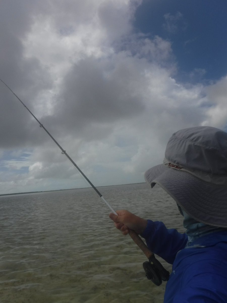 BonefishBananas's tweet photo. Catching the edge of #stormFranklin, wind from north for a change… https://t.co/epRKz70vZl