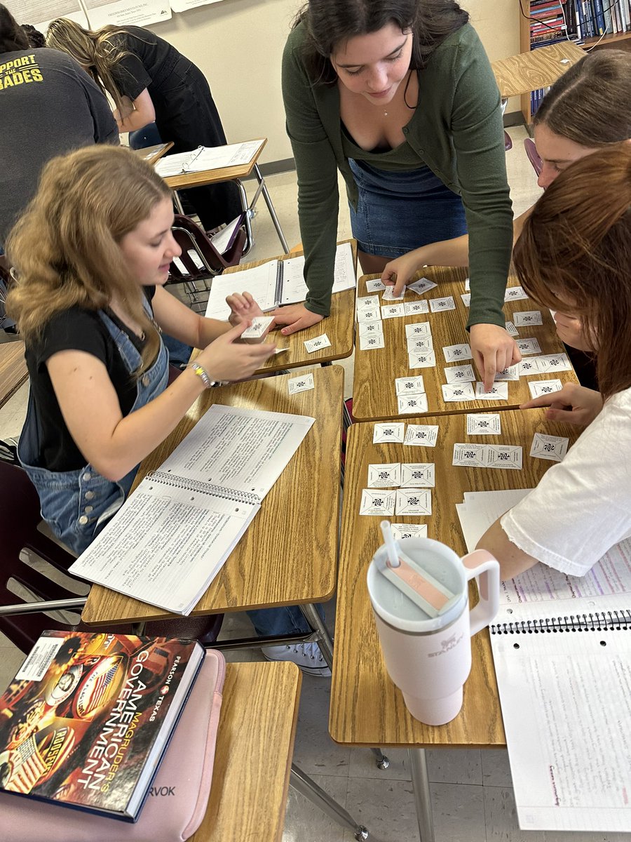 Mrs. Marrs tweet media