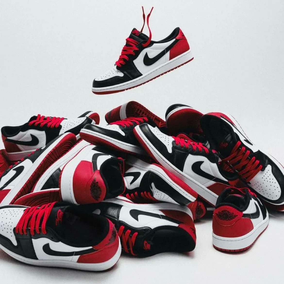 KicksFinder's tweet photo. Ad: ICYMI, Select Jordan Styles restocked today via FNL/JD

AJ1 Low "Black Toe" 
M
JD https://t.co/PD3gMNfISd
FNL https://t.co/yZYvSayQ6C

GS
JD https://t.co/z3fDBvQw9u
FNL https://t.co/hbxC62fzC1

W  AJ1 Low "French Blue"
JD https://t.co/7LoD7xP60H
FNL https://t.co/niXCjB3aip https://t.co/8AxtzetPo7