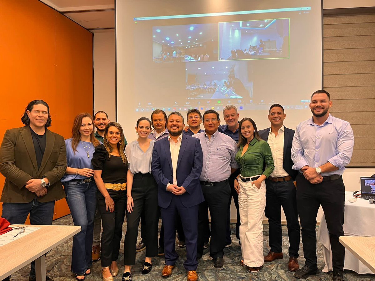 Elio Fabio Sánchez (@elfasaco) on Twitter photo Paso a paso y con trabajo en equipo construimos comunidad! 🙌 Encuentro académico híbrido Cirujanos Oncólogos 🇨🇴
Bogotá-Medellín-Cali #CxOncológicaColombiana #SurgicalOncology <a href="/ascolcirugia/">AsColCirugía</a> <a href="/CorreaCoteJC/">Juan Camilo Correa</a> <a href="/gabrielcirugia/">Gabriel Herrera MD FACS</a> <a href="/alcamarus23/">Alfonso Márquez Ustáriz</a> <a href="/liliana62010843/">Liliana Cuevas López</a> <a href="/samuel_robledo/">Samuel Rey Robledo</a> <a href="/ncortes24/">Natalia Cortés</a> Paso a paso y con trabajo en equipo construimos comunidad! 🙌 Encuentro académico híbrido Cirujanos Oncólogos 🇨🇴
Bogotá-Medellín-Cali #CxOncológicaColombiana #SurgicalOncology <a href="/ascolcirugia/">AsColCirugía</a> <a href="/CorreaCoteJC/">Juan Camilo Correa</a> <a href="/gabrielcirugia/">Gabriel Herrera MD FACS</a> <a href="/alcamarus23/">Alfonso Márquez Ustáriz</a> <a href="/liliana62010843/">Liliana Cuevas López</a> <a href="/samuel_robledo/">Samuel Rey Robledo</a> <a href="/ncortes24/">Natalia Cortés</a>