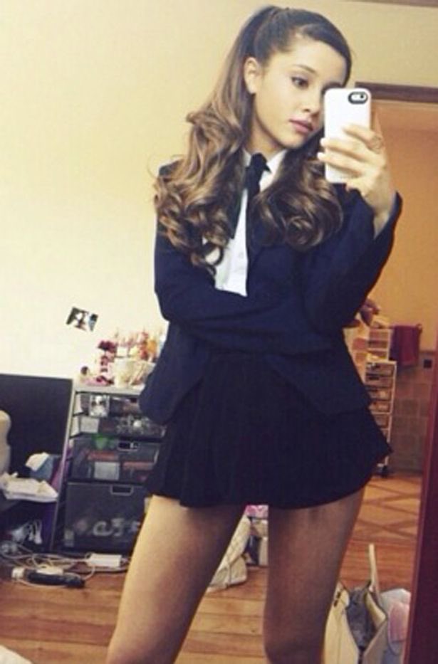 throwbackagb's tweet photo. one of the most iconic moments for the yours truly era https://t.co/5efWyeQn9E