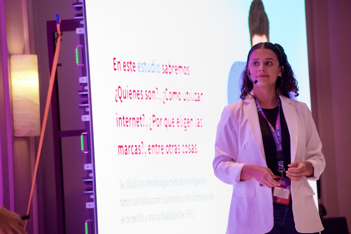 StateOfDigital_'s tweet photo. ➡️ 📊 Rebeca Salazar:

“La música se ha convertido en parte esencial de nuestra experiencia en línea” 🎶💻

#StateOfDigital #MarketingDigital #Data https://t.co/srk9Wc9wlL