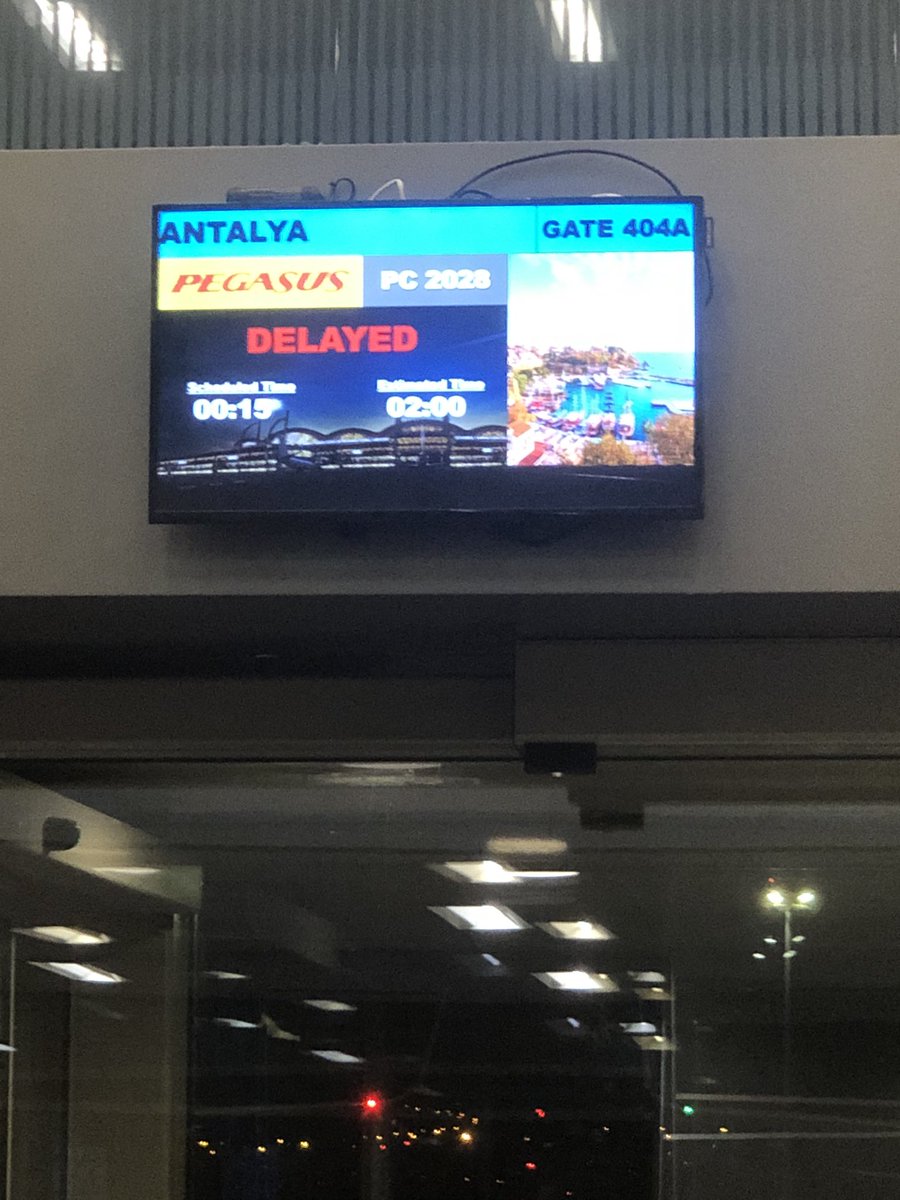 heyyoMrWhitee's tweet photo. @ucurbenipegasus 00.15 kalkış saati olan uçuşumuz 3 defa rötar yedi. Kimse bir bilgi vermiyor. Bu mudur işletmecilik ve müşteri memnuniyeti? https://t.co/8MrRsVP1Dv
