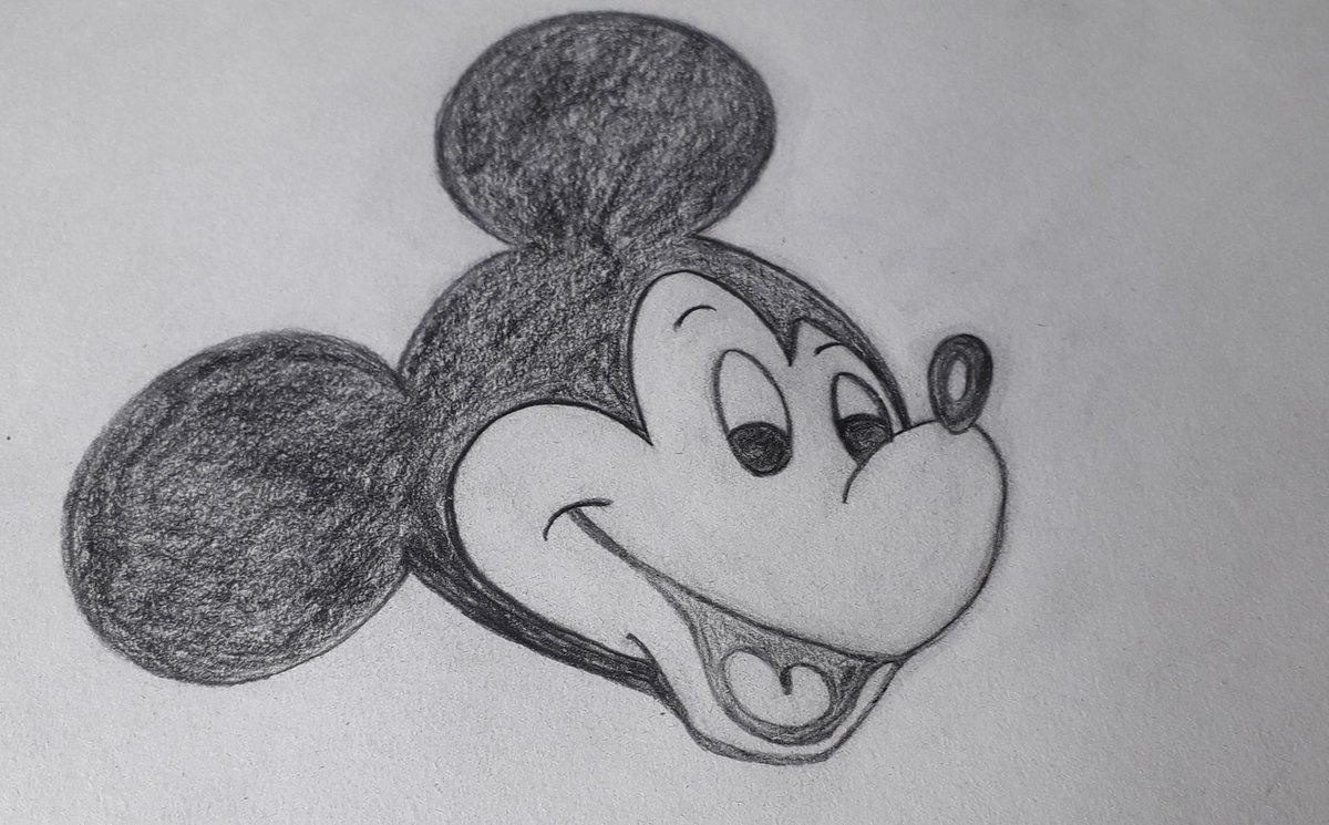 piStephanie's tweet photo. Made it a couple of years ago #artwork #modernart #contemporaryart#art #drawing #sketsch #mickymouse #disney https://t.co/eNy9dYLHz3