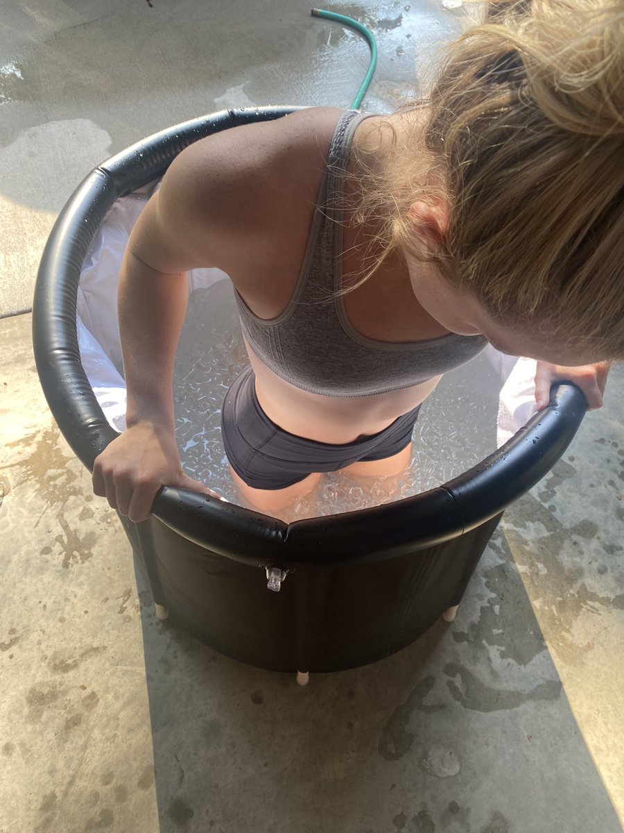 AshleyRhame2025's tweet image. Day of tournament and ice bath recovery evening….#normatec #theicepod #usav #prepdig