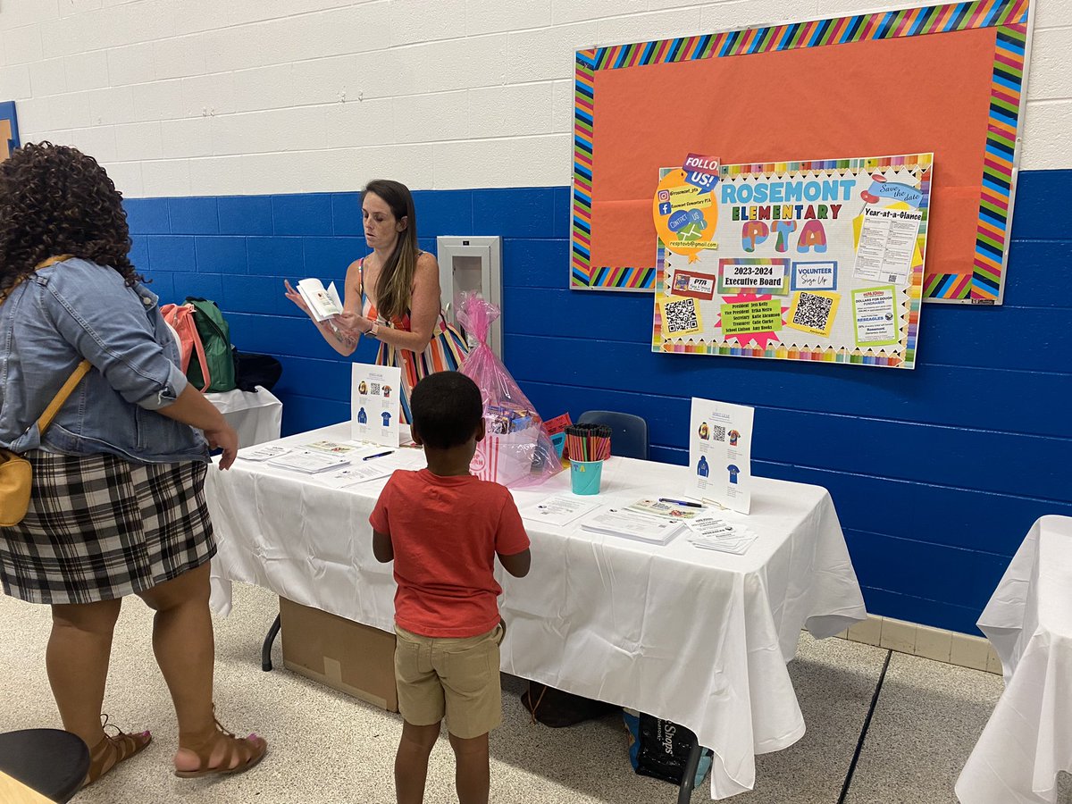 jcorsovb's tweet image. We are Soaring With Hope as we welcome our Eagles to Meet and Greet today! @RosemontEagles