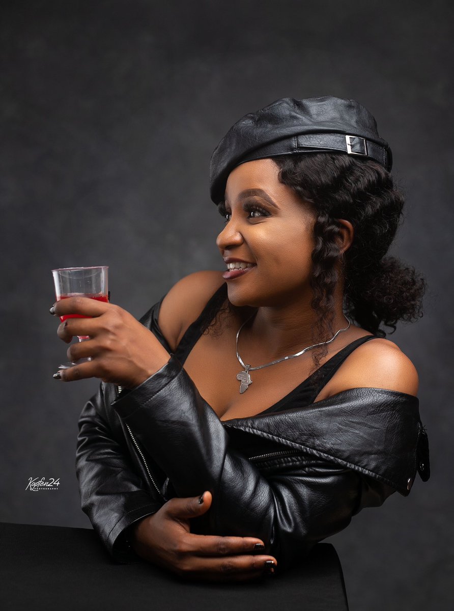 PreciousEnyi6's tweet photo. It's the last year of my 20's and I can say that 19yrs old me would be so proud of the 10 years I've had...and I'm excited about the journey to my 30's☺️
I am Content!
I am Grateful!
I am Blessed!
I am Favoured! 
Happy Birthday to ME 🥰🥂✨🎊
#preciouskapfen #29thbirthday https://t.co/oBMCnWFGa7