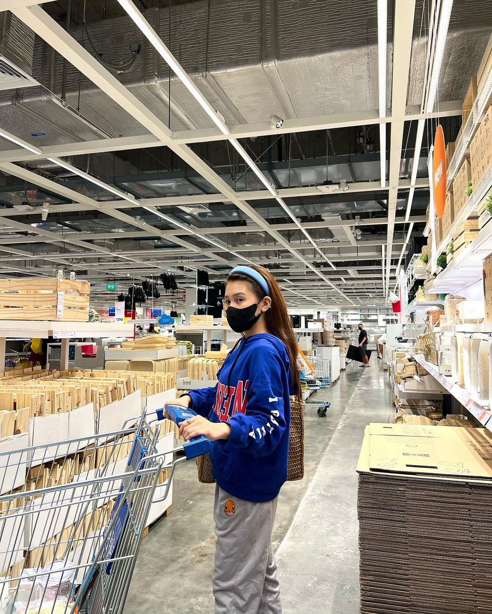 [#MNL48Jem Instagram Update - 08/25/2023] [2/2]

adulting mode: activated 🛒

Follow her official accounts: linky.ph/mnl48_jem✨ 

#MNL48 <a href="/mnl48official/">MNL48</a>
