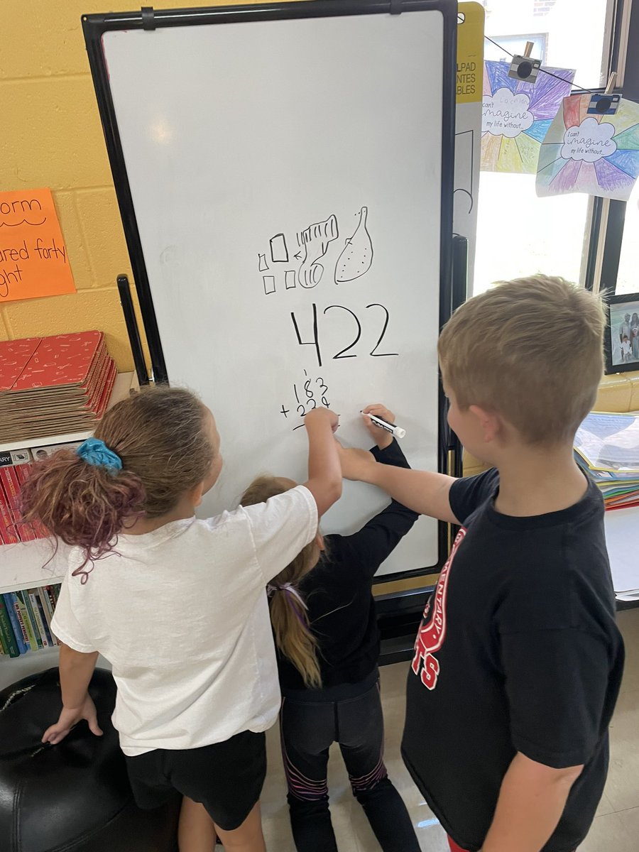 SummerSmith1's tweet image. Today is my dog’s 11th birthday! These mathematicians worked hard using vertical surfaces to find out how many treats I bought her for a gift! 🐾🦴