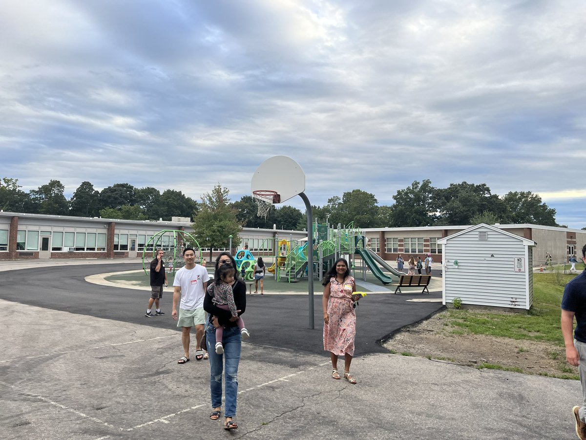 LuceSchool's tweet photo. Amazing evening at the New Family Orientation at the Luce School! Our students and families are ready for school!!! # #LuceCrew @LuceCAPT @Canton_Super https://t.co/fAJmzVem1K