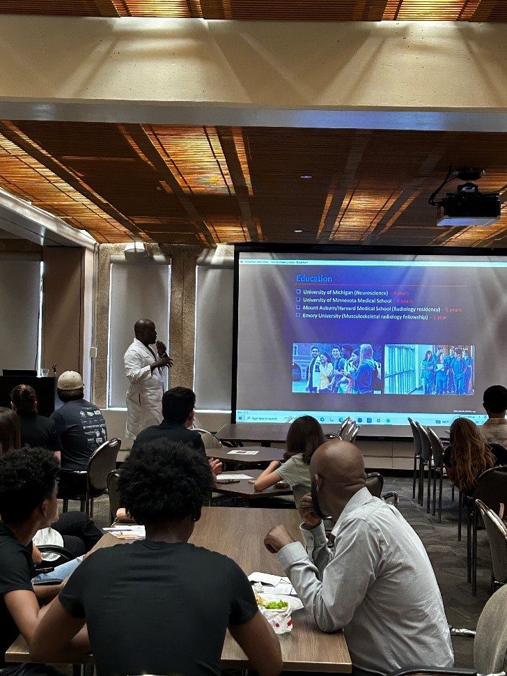 UTSW_Radiology's tweet photo. Our latest Radiology Futures Program was an absolute blast! Check out all the fun memories. #futureradres #Radfuture https://t.co/gpg2QlFeQh