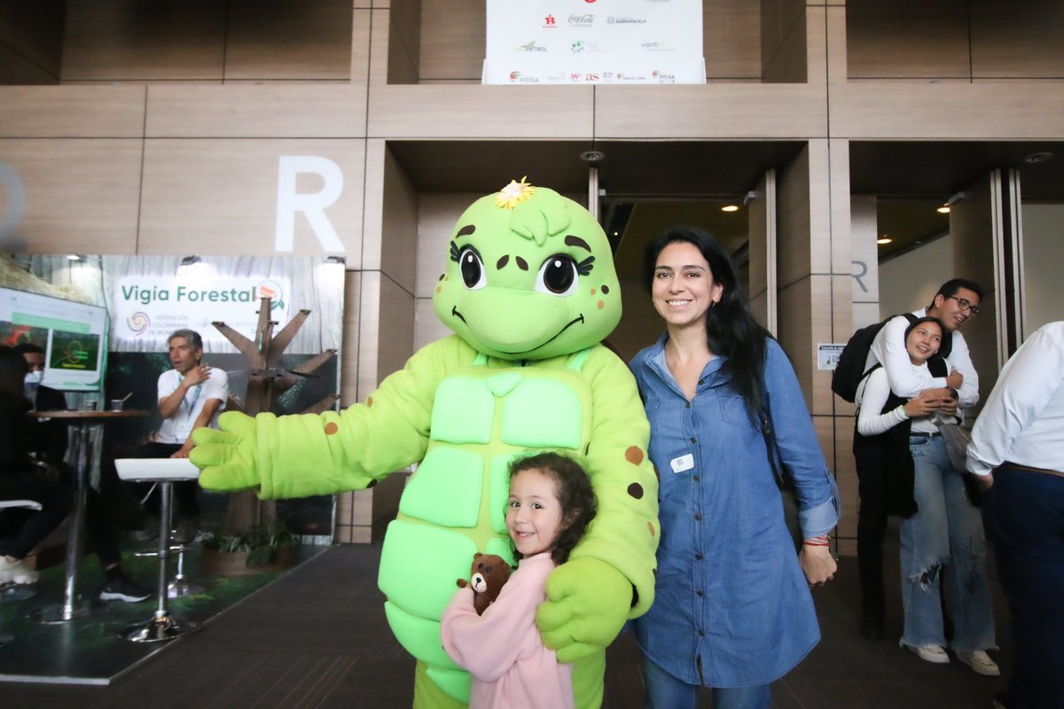 ecoindust's tweet photo. Nuestro 2do día en CNIIA Congreso Nacional de Investigación e Innovación Ambiental 🍃 Gracias a todos los que nos acompañan. #soysostenible https://t.co/IsObFUH8WD
