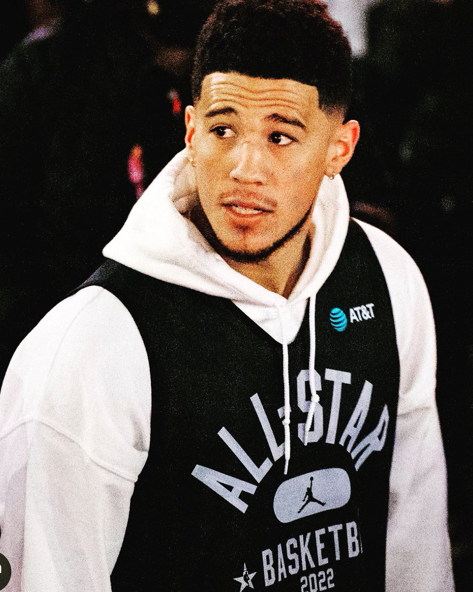 thecrawsover's tweet image. The Phoenix Suns Superstar @DevinBook will be in the building this Saturday at #TheCrawsOver 🔥