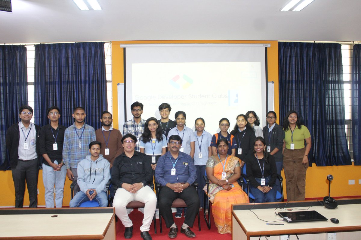 DSCkssem's tweet photo. Excited to introduce the passionate core team. members of this tenure who are ready to innovate, collaborate, and make an impact!🎉
Here are some glimpses of the Onboarding Event conducted for the new Core Team Members!ks school of 
#gdsckssem #gdscindia #gdsc https://t.co/qeQoXYzKyD