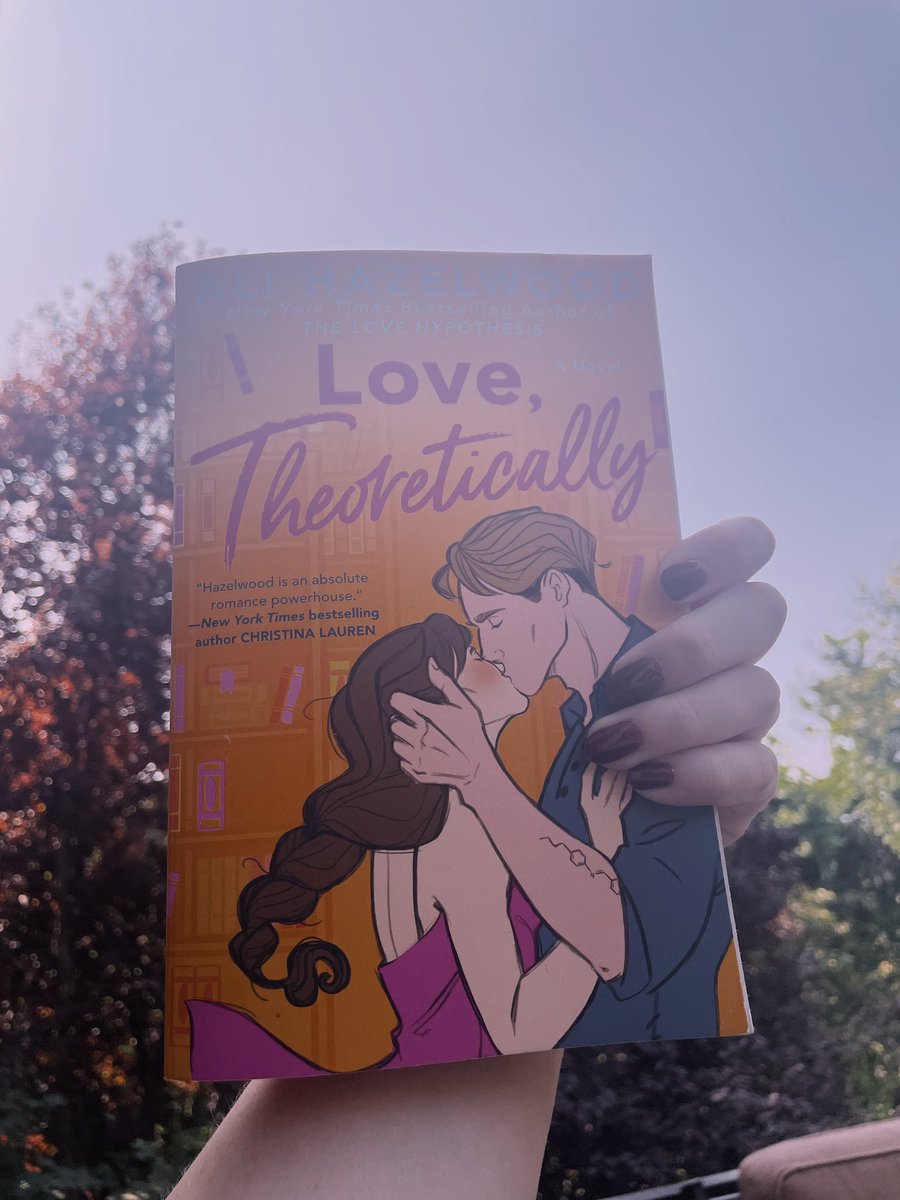 Currently reading! #LoveTheoretically
#BookTwitter