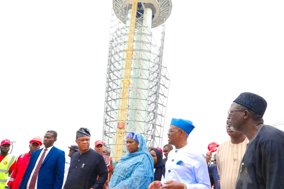 GovWike's tweet photo. In line with our mandate to bring back infrastructure that would make Abuja a world class city, I and the Hon Minister of State for FCT, Dr Mariya Mahmoud, inspected the National Assembly presiding officers quaters, the Vice President's quarters, the Federal Secretariat, the https://t.co/pjTpSz84Mo