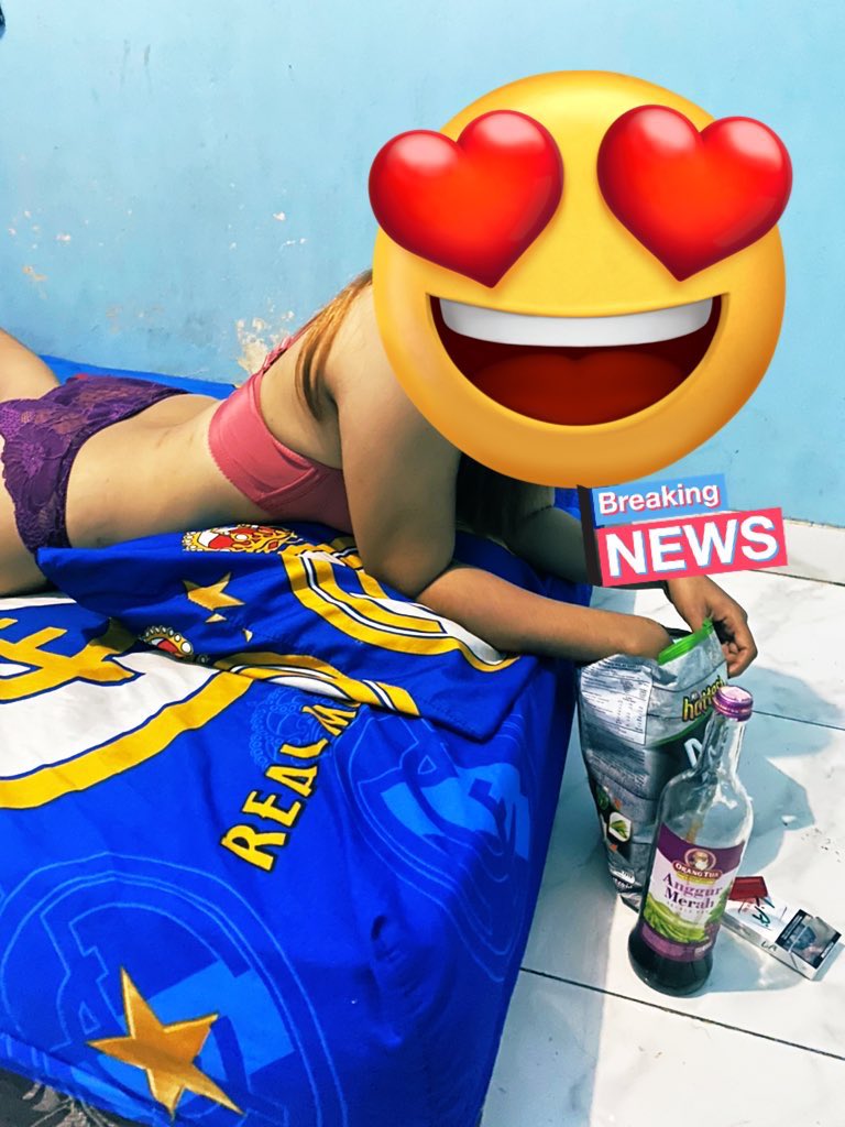 linapas95's tweet photo. Gas kan ber 3 yuk adakah brondong yang mau ajak meet up🤭 https://t.co/6tKCPZtQ9w