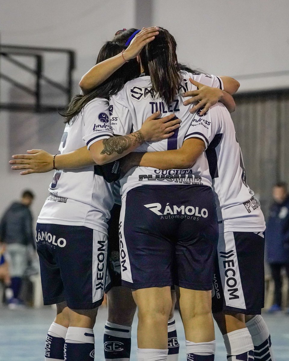 FutsalCGE's tweet photo. 🐺⚽️ Las #Guerreras visitarán a Huracán el sábado a partir de las 19:30 horas en cancha de Atlanta.

➡️ Reserva: 21:00 horas

#SomosGuerreras https://t.co/YKNVVslRJ7