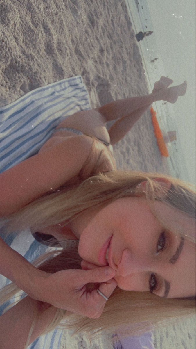 saidafier's tweet photo. Beach day 🌴

#beachbabe #bikini #bikinigirl #floridagirl #clearwaterbeach https://t.co/UzM06XPAS4