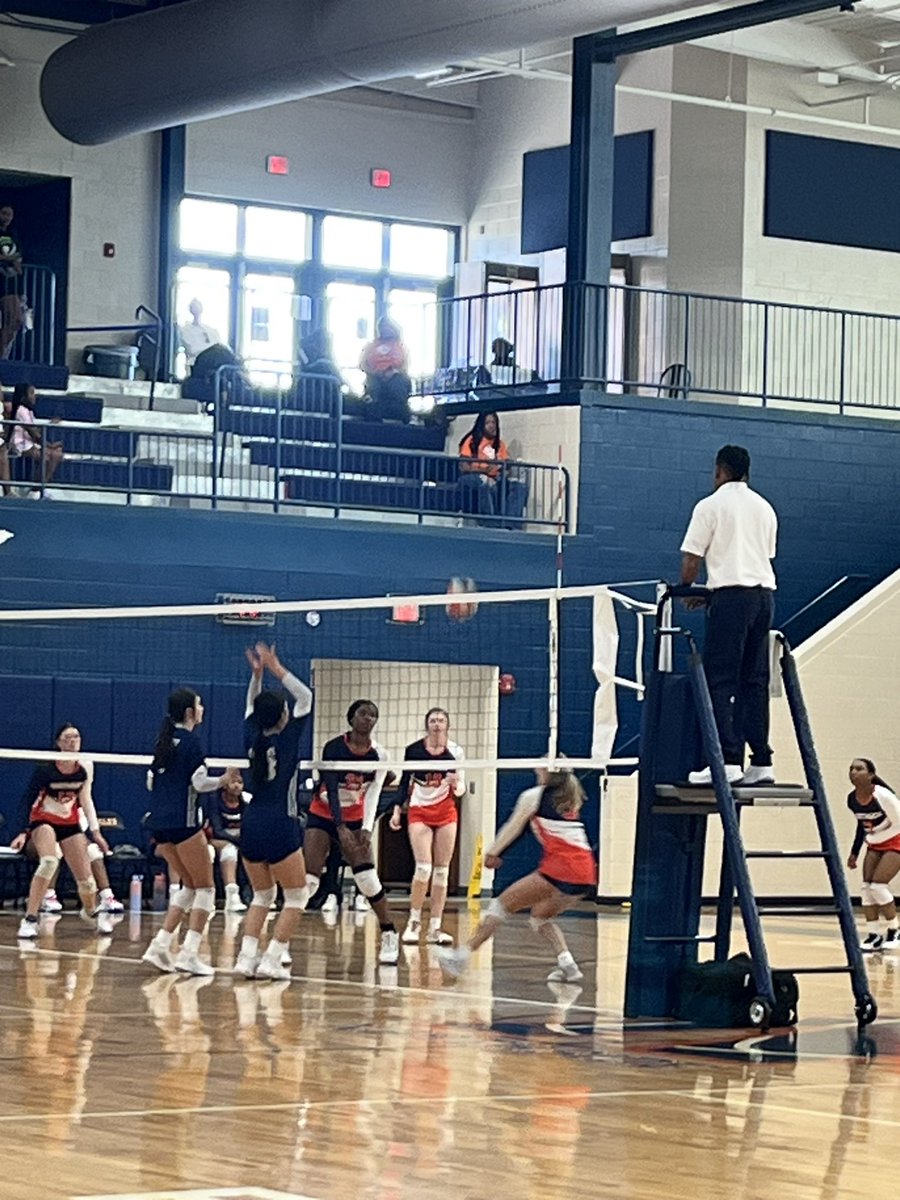 CoachMark Jones04 tweet media