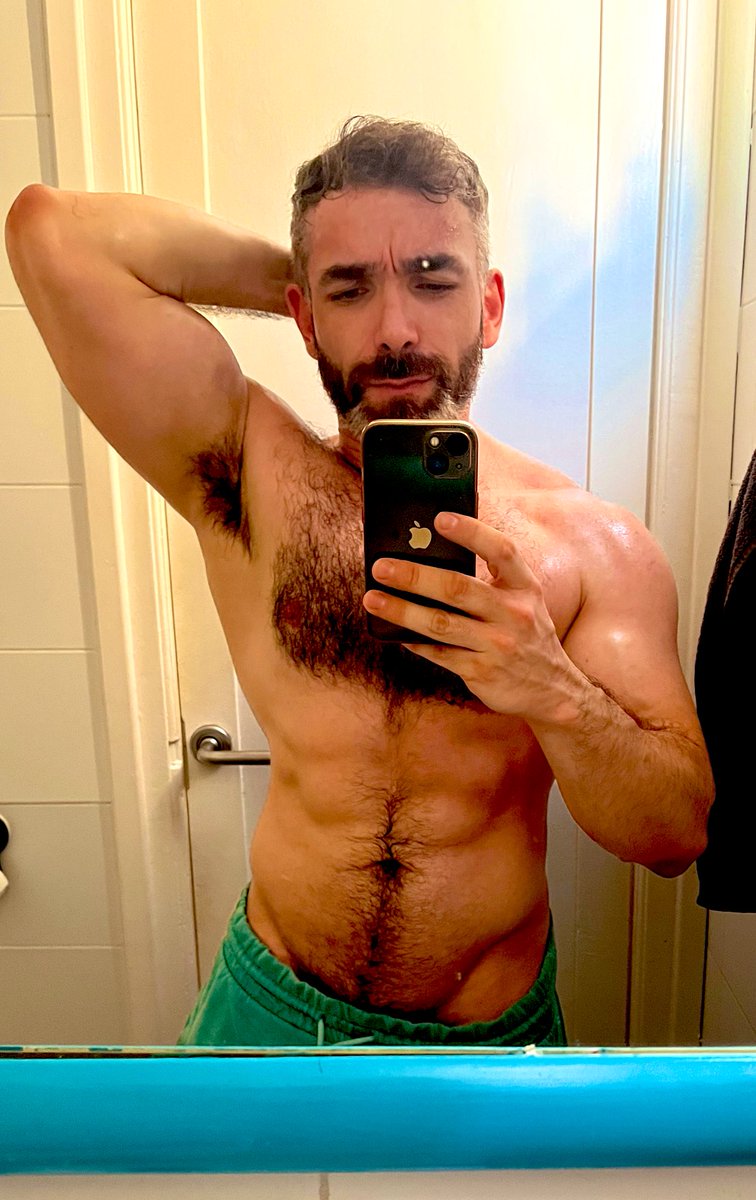 Kristianfix's tweet photo. Fuuuuucking Caloreeee! https://t.co/tLN9DKufOB