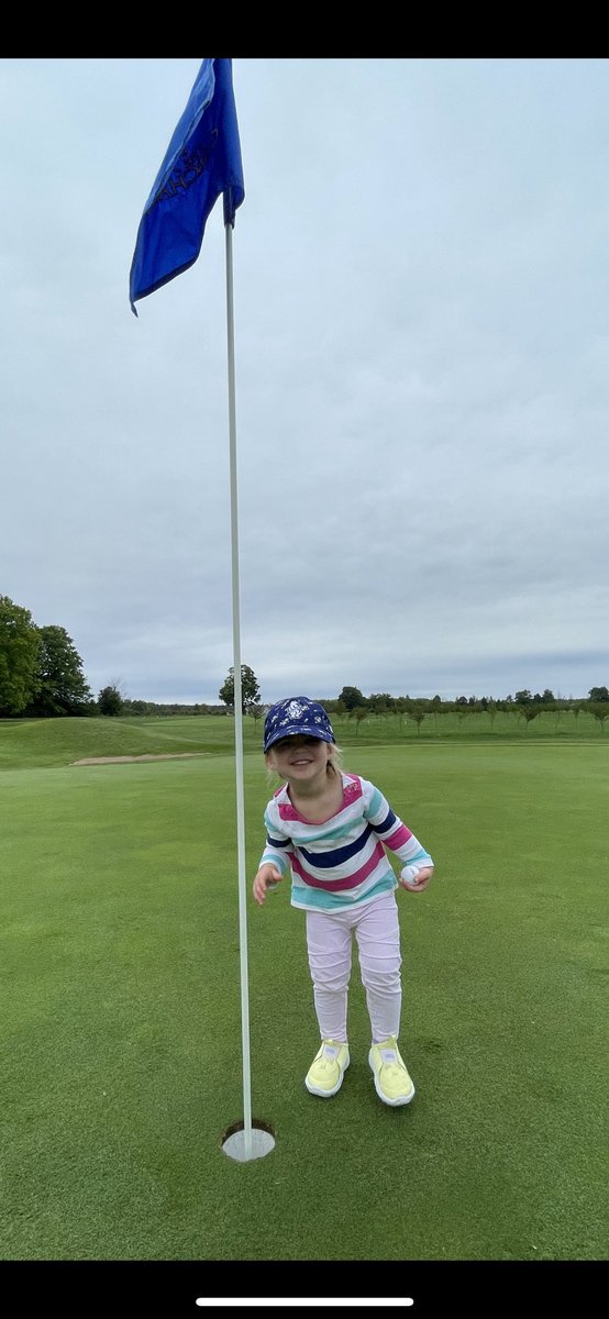 Took my 2 year old golfing for the first time today, she was pretty proud of her performance @BarstoolBigCat @maxhoma23